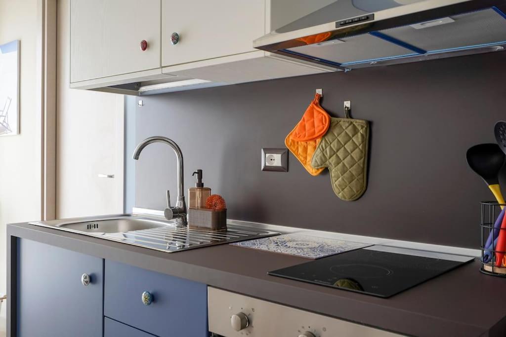 Mediterranea Apartment- Central Station - Free Wifi&Netflix Bari Extérieur photo