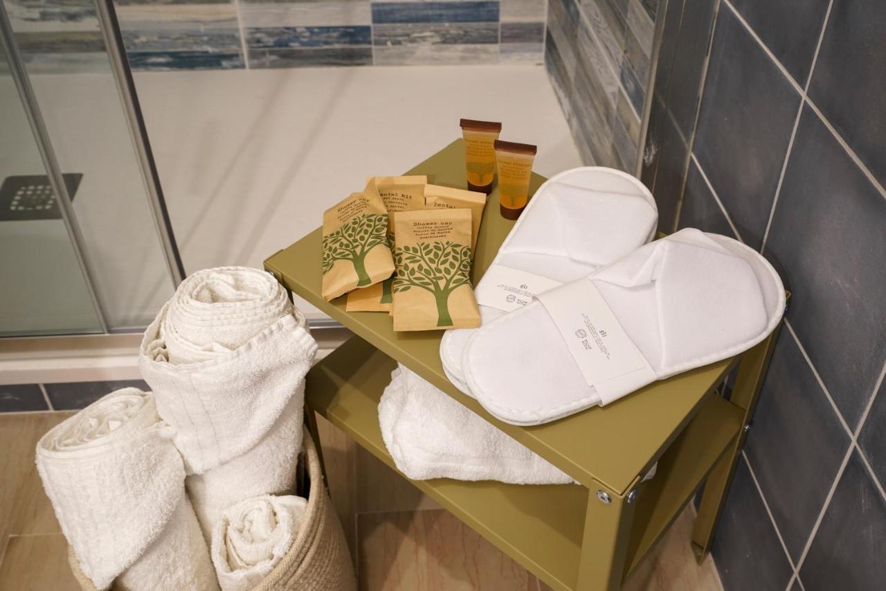 Mediterranea Apartment- Central Station - Free Wifi&Netflix Bari Extérieur photo