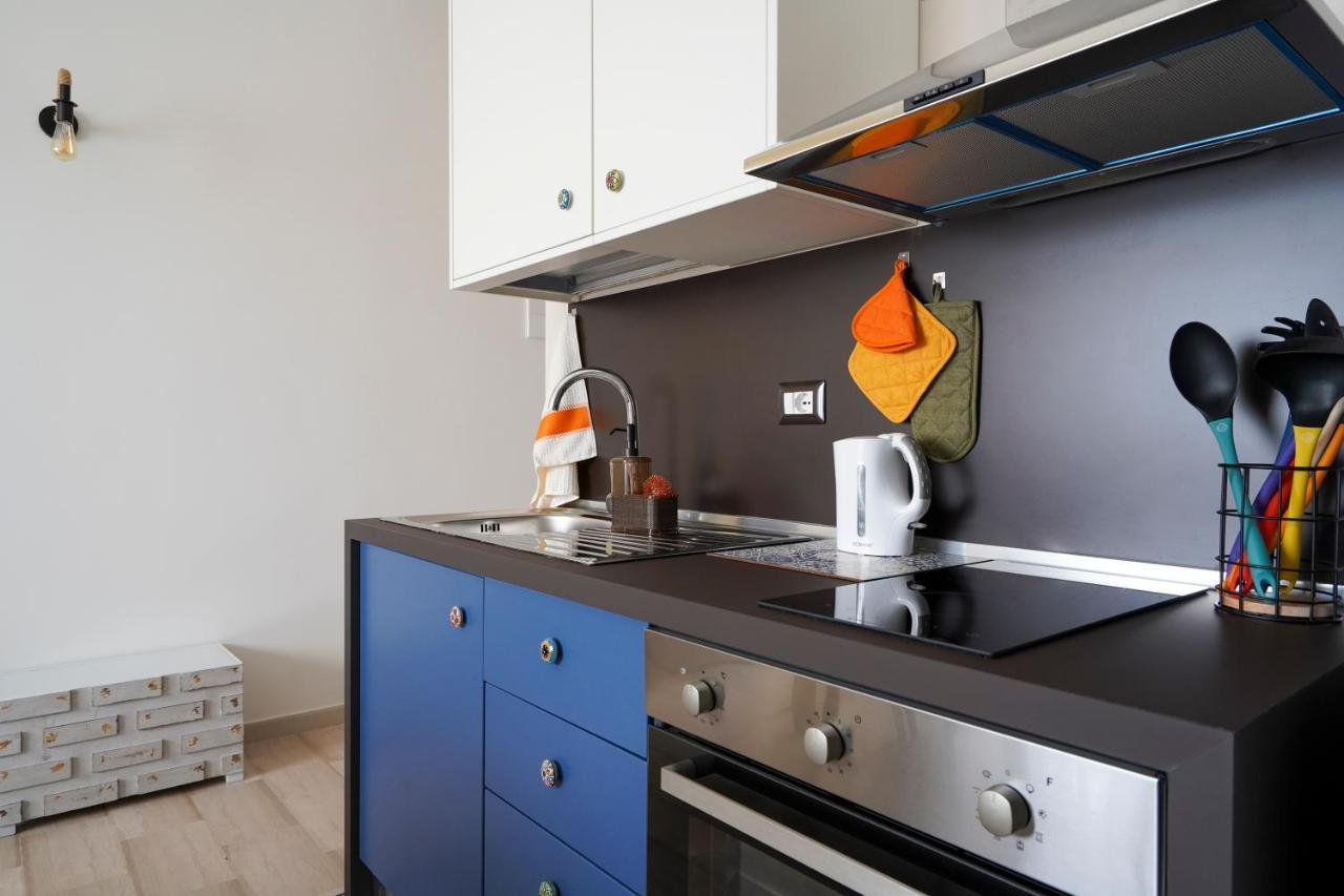 Mediterranea Apartment- Central Station - Free Wifi&Netflix Bari Extérieur photo