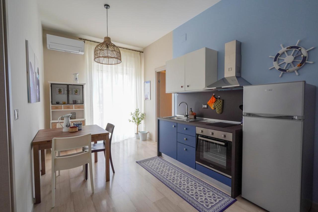Mediterranea Apartment- Central Station - Free Wifi&Netflix Bari Extérieur photo